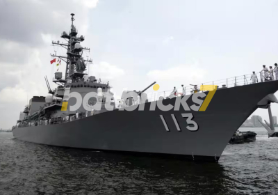 Japan's warship cruises through Taiwan Strait for first time challenging China's territorial claims