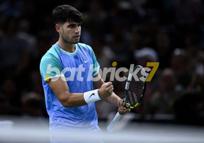 Paris Masters Carlos Alcaraz breezes through opener in straight sets against Nicolas Jarry
