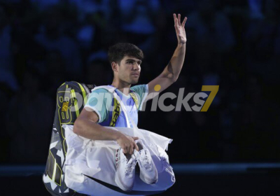 Alcaraz struggles with stomach issue in loss to Ruud at ATP Finals and Zverev beats Rublev